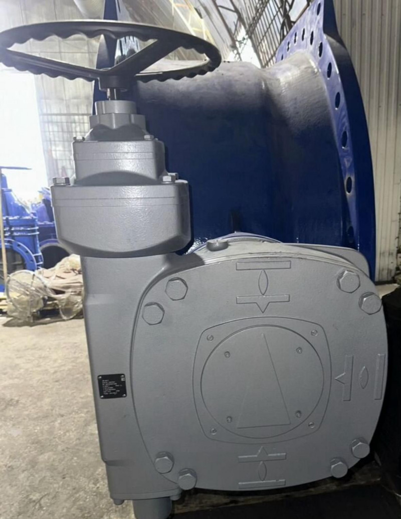 Затвор дисковый ВЧ ду1600 ру10 уплотнение EPDM, редукторный — 3